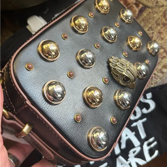 Authentic KURT GEIGER LONDON leather studs Eagle head zip top crossbody - Picture 3 of 15